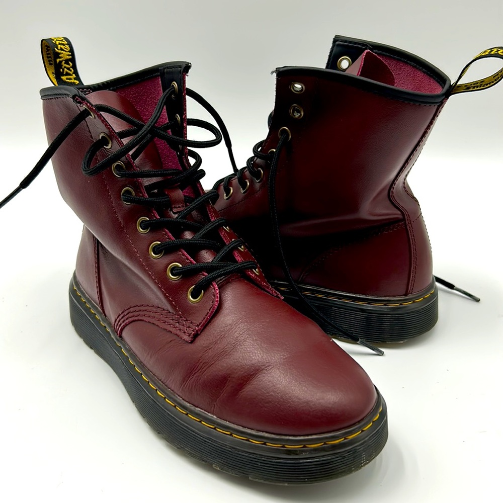 DR.MARTENS ZAVALA 8-EYE WOMEN COMBAT BOOTS SIZE 8